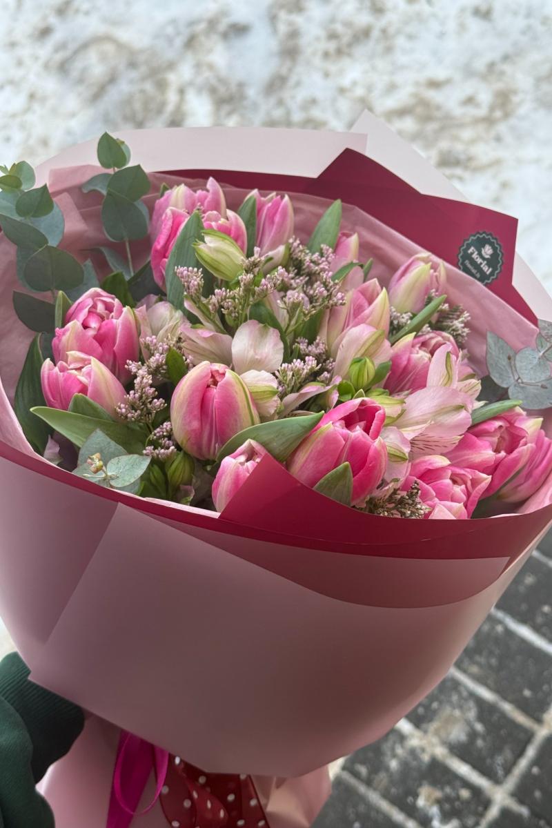 Rožinė pavasario melodija